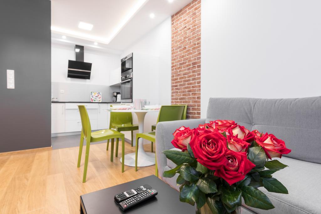 Cityheaven With Parking And Ac Cracóvia Exterior foto